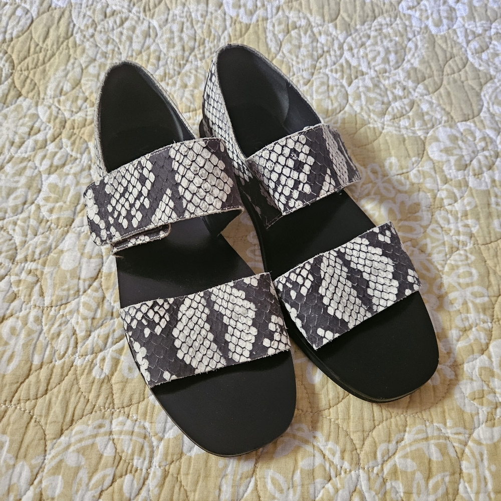 Vince Salina Python Print Sandals Size 8 - image 1